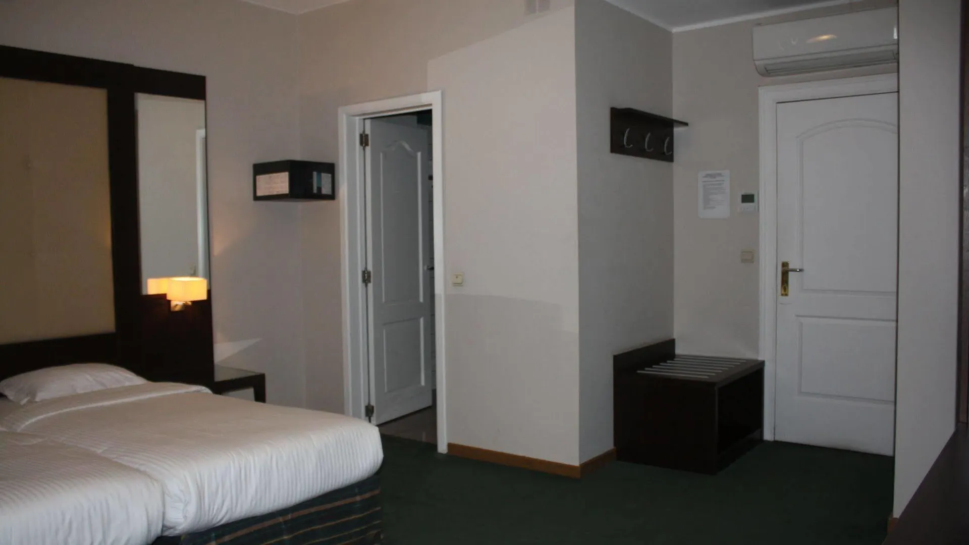 Hotel Plasky Schaerbeek