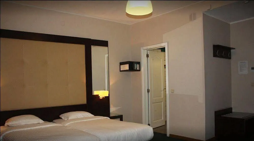 Hotel Plasky Schaerbeek 3*,