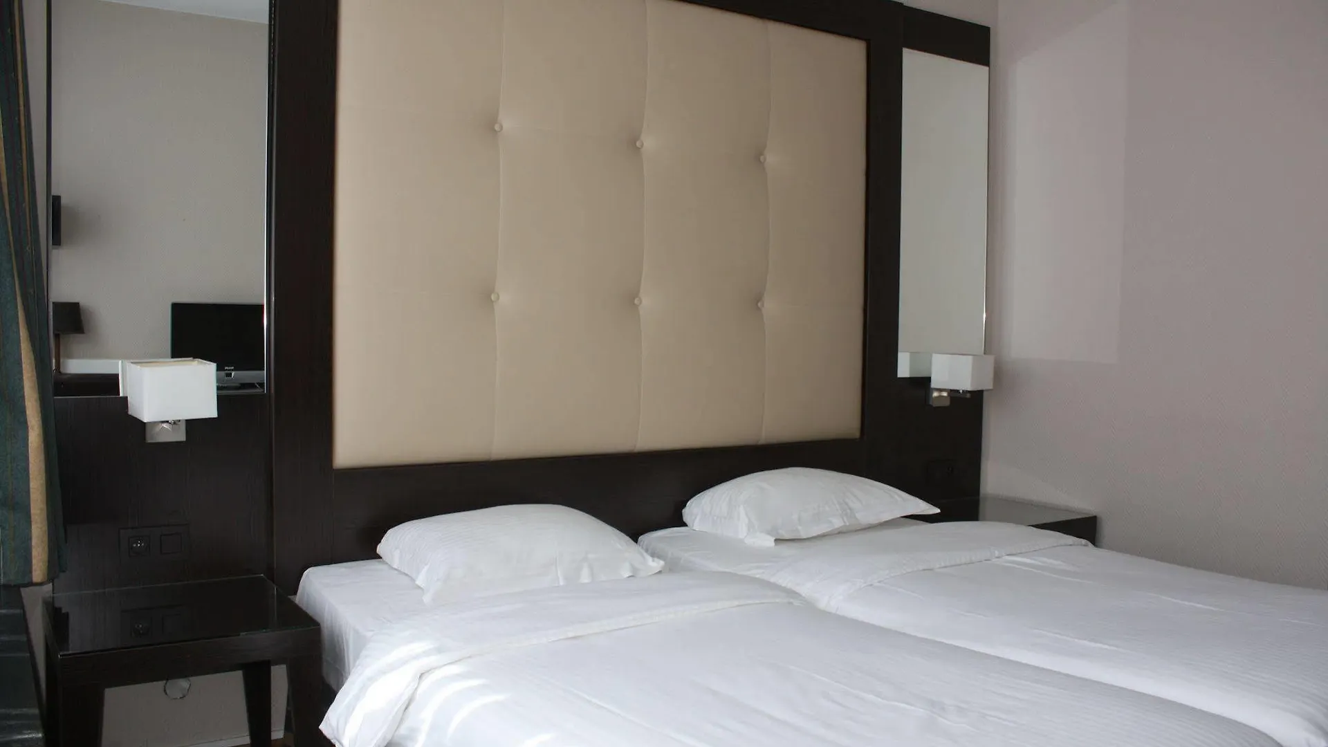 Hotel Plasky Bruxelles 3*,